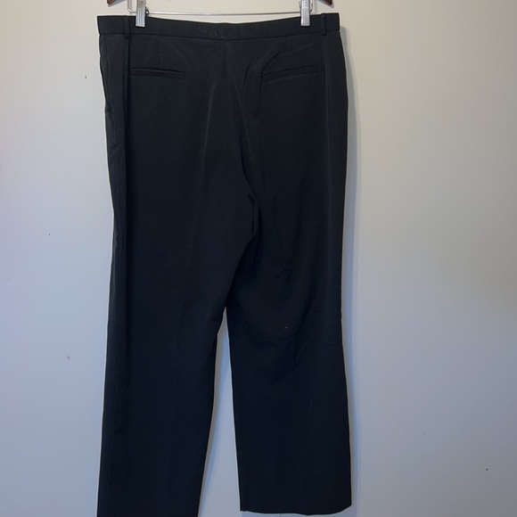 Dress slacks 2 front pockets - Picture 2 of 4